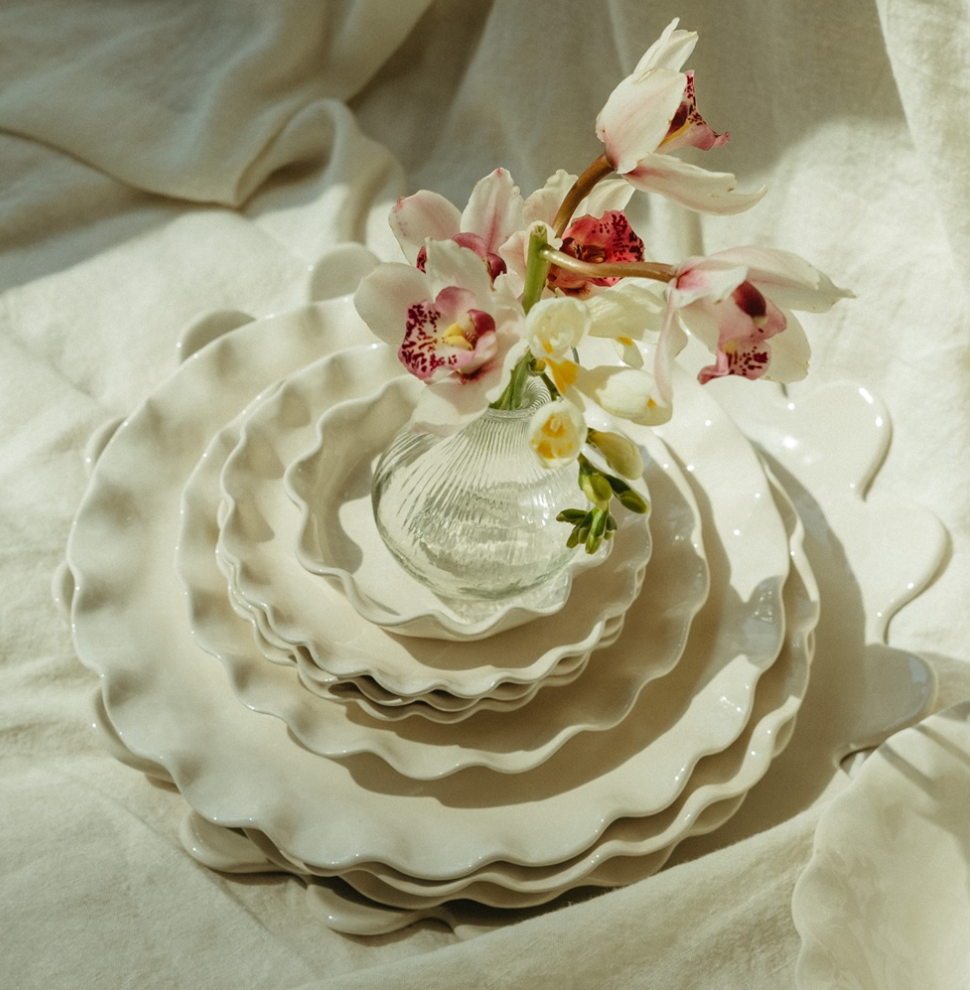 Calypso Scalloped Serving Bowl