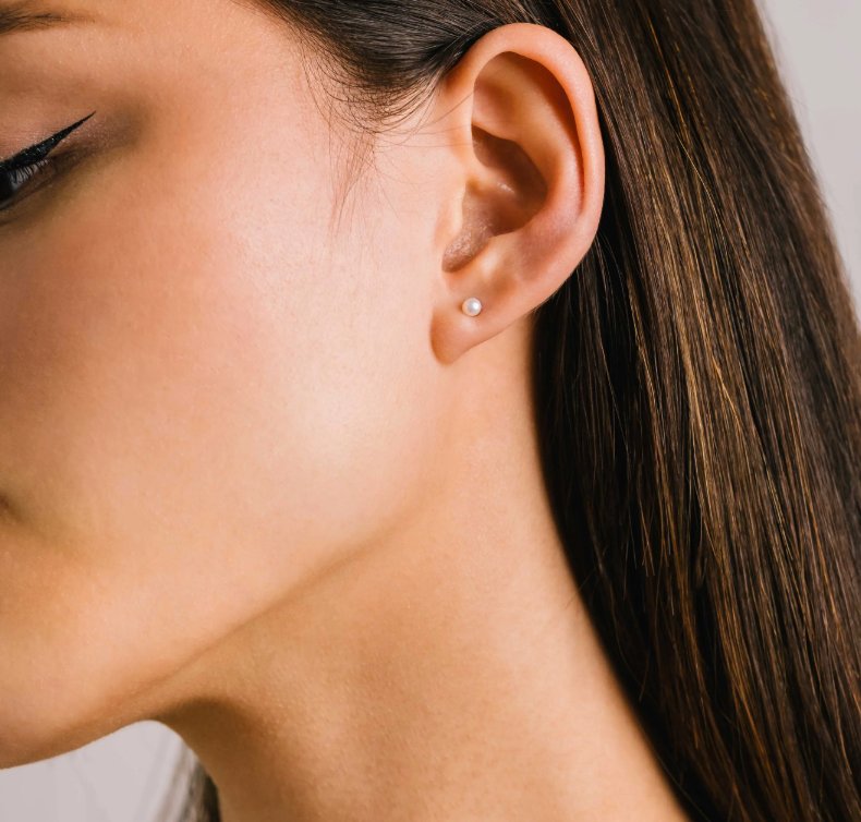 Amari Pearl Stud Earring
