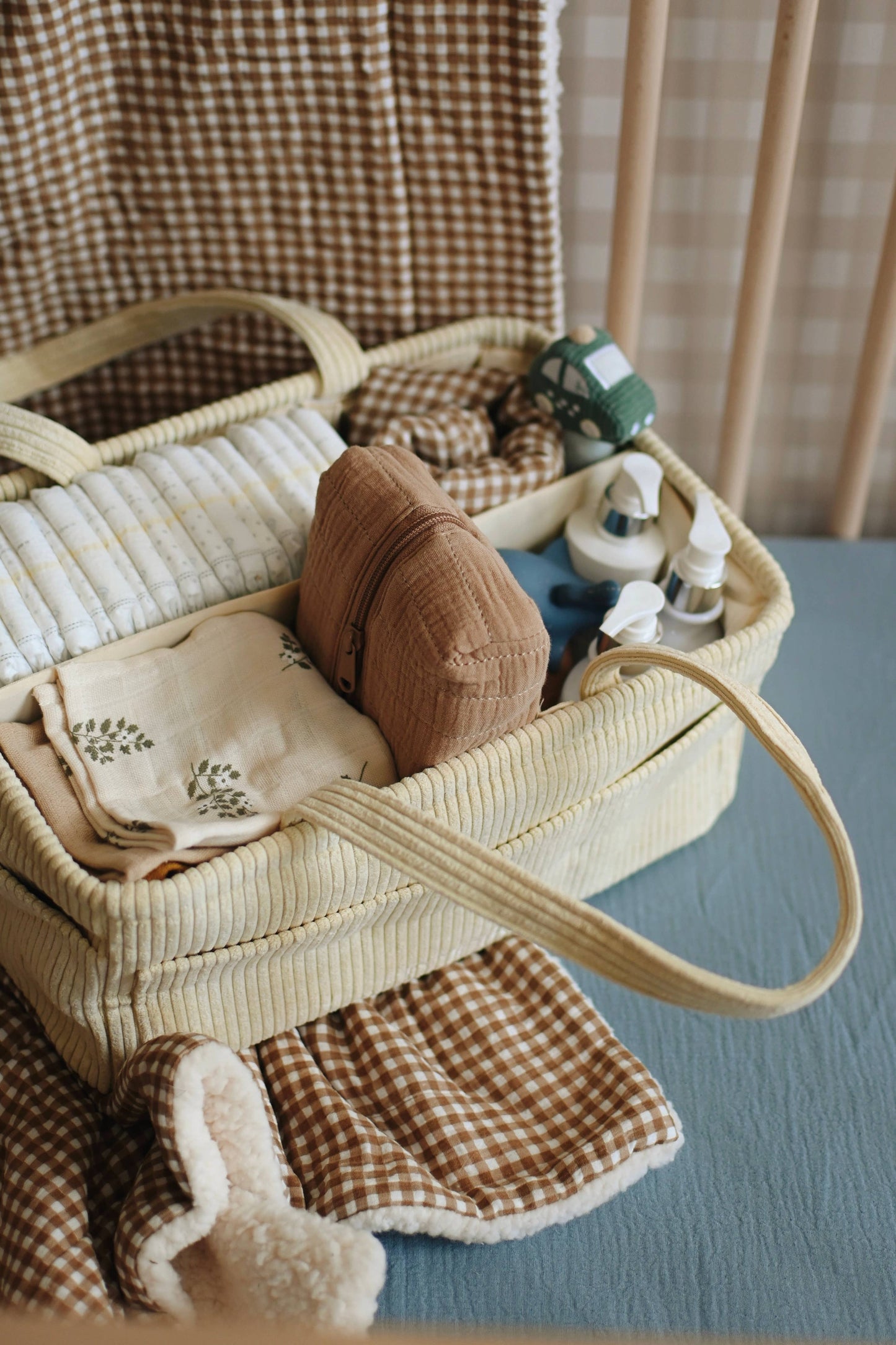 Diaper caddy - Cream