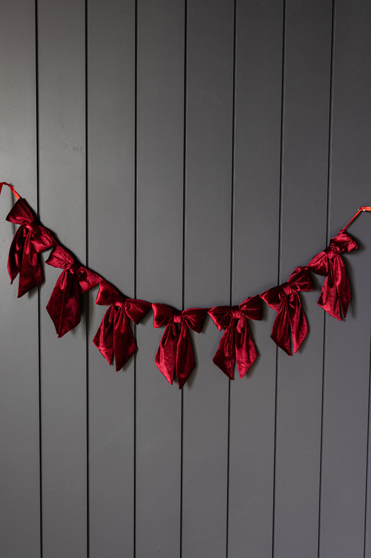 Bow Garland