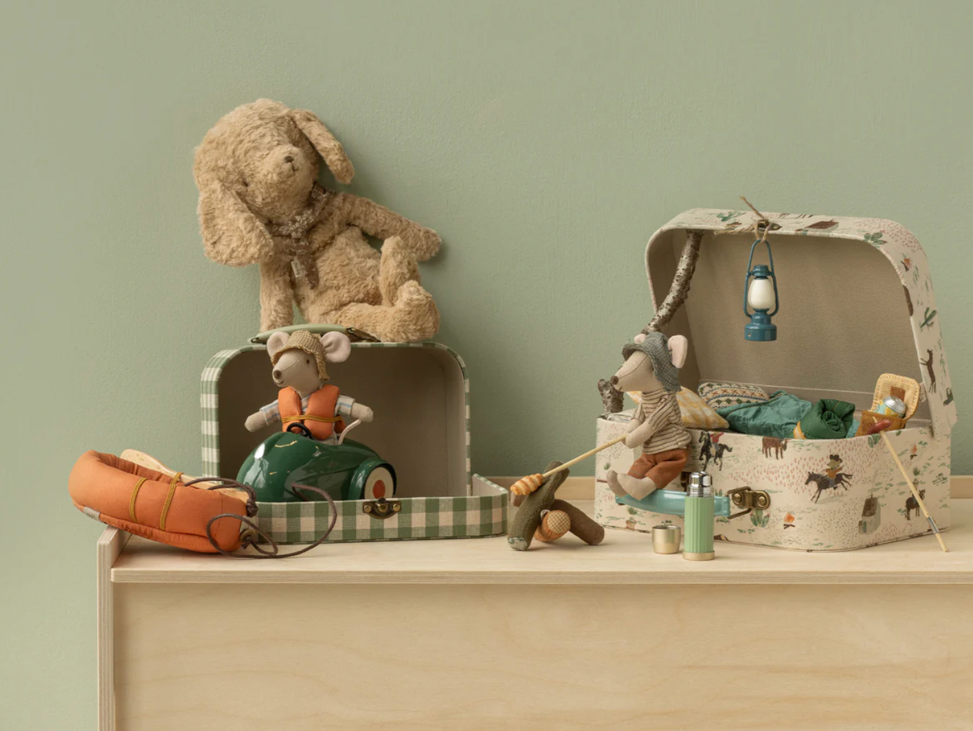 Suitcase Set