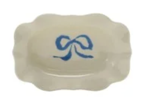 Scalloped Bow Dish